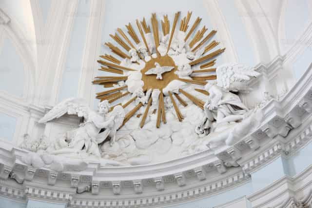 Escultura del Espiritu Santo - Banco de imágenes católicas