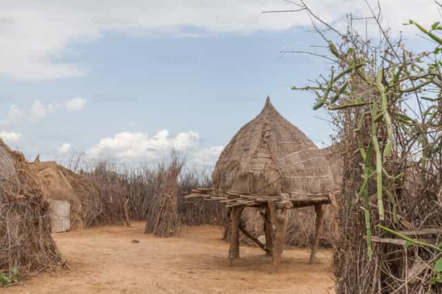 Vivienda africana - Banco de imágenes católicas - Fotografía por Yael Portabales