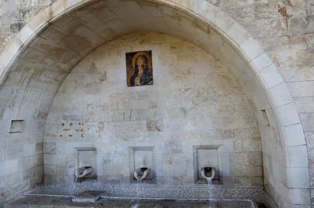 Nazareth Water Fountain - Catholic stock images - Photo by Titi Maciel Pérez