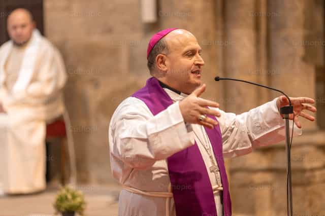 Monsignore Francisco Prieto, Erzbischof von Santiago - Katholische Stockfotos - Foto von Yandry Fernández Perdomo