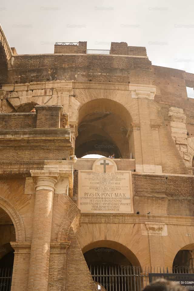 Martires del Coliseo Romano - Banco de imágenes católicas - Fotografía por Lupe Belmonte