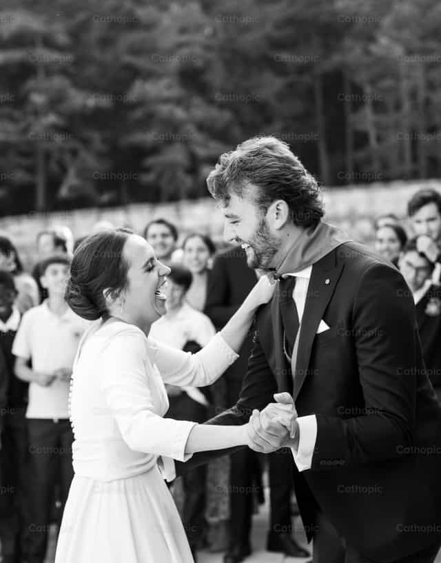 Pareja feliz - Banco de imágenes católicas - Fotografía por Sergi Canal