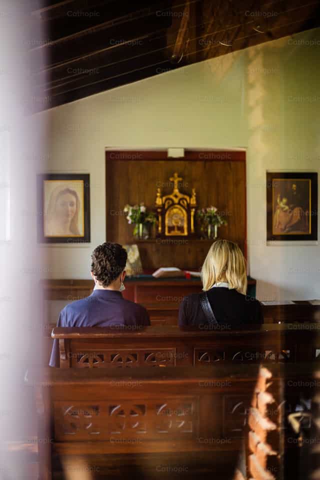 Derrière le tabernacle - Images catholiques de stock - Photo de Agencia Eremo