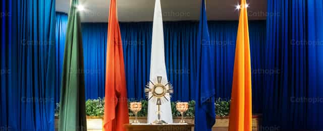 Paglalantad ng Kabanal-banalang Sakramento - Mga Catholic stock image