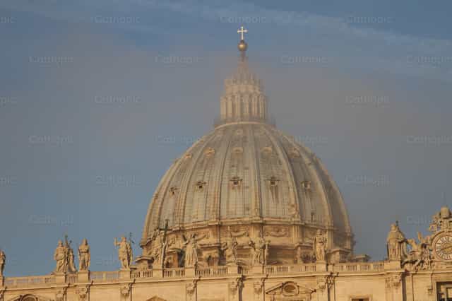 St. Peter's Square - Catholic stock images - Photo by Catholic Stuff