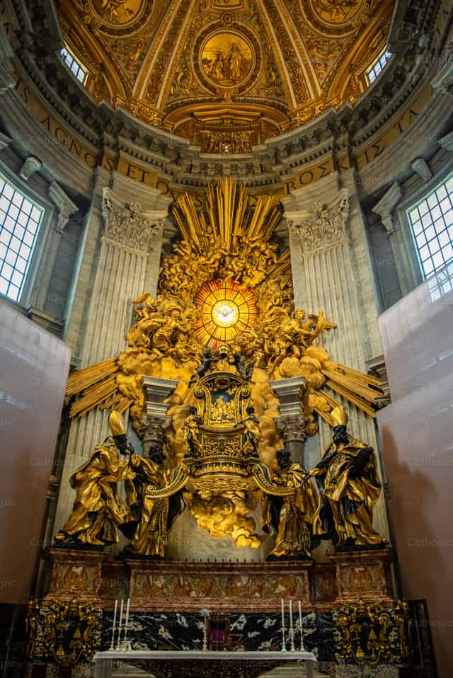 Chaire de saint Pierre - Images catholiques de stock - Photo de Cristian Gutiérrez, LC