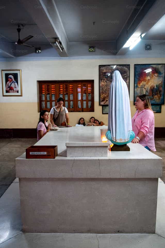Tumba de la Madre Teresa - Banco de imágenes católicas - Fotografía por Nicolás Núñez LC
