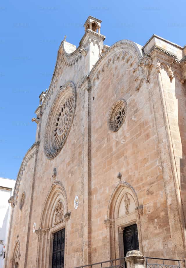Catedral de Ostuni - Banco de imágenes católicas