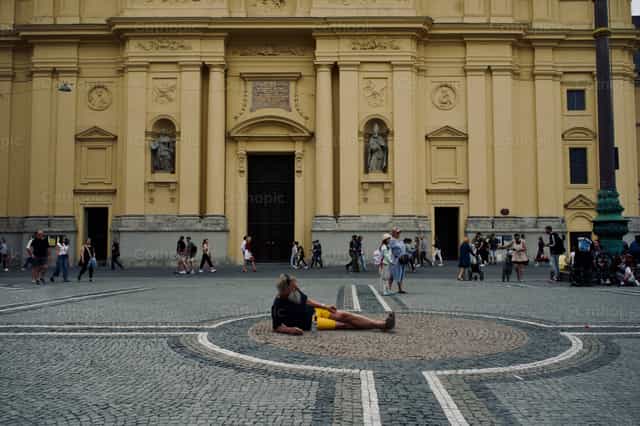 Vagabundo - Banco de imágenes católicas - Fotografía por Lupe Belmonte