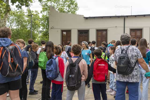 Unidos en oración - Banco de imágenes católicas