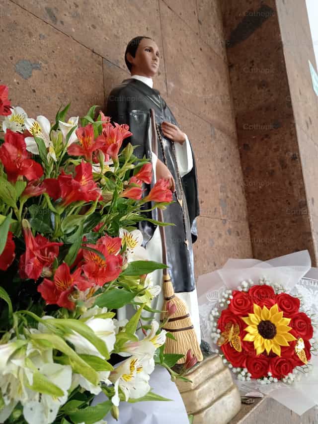 San Martin de Porres - Banco de imágenes católicas - Fotografía por Araceli Flores