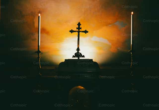 Cruz del sagrario - Banco de imágenes católicas - Fotografía por Mario Sandoval