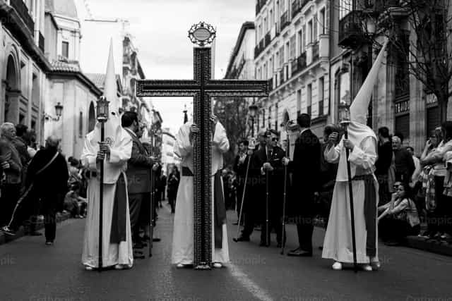 Nazarenes in procession on Palm Sunday - Catholic stock images - Photo by Álvaro García