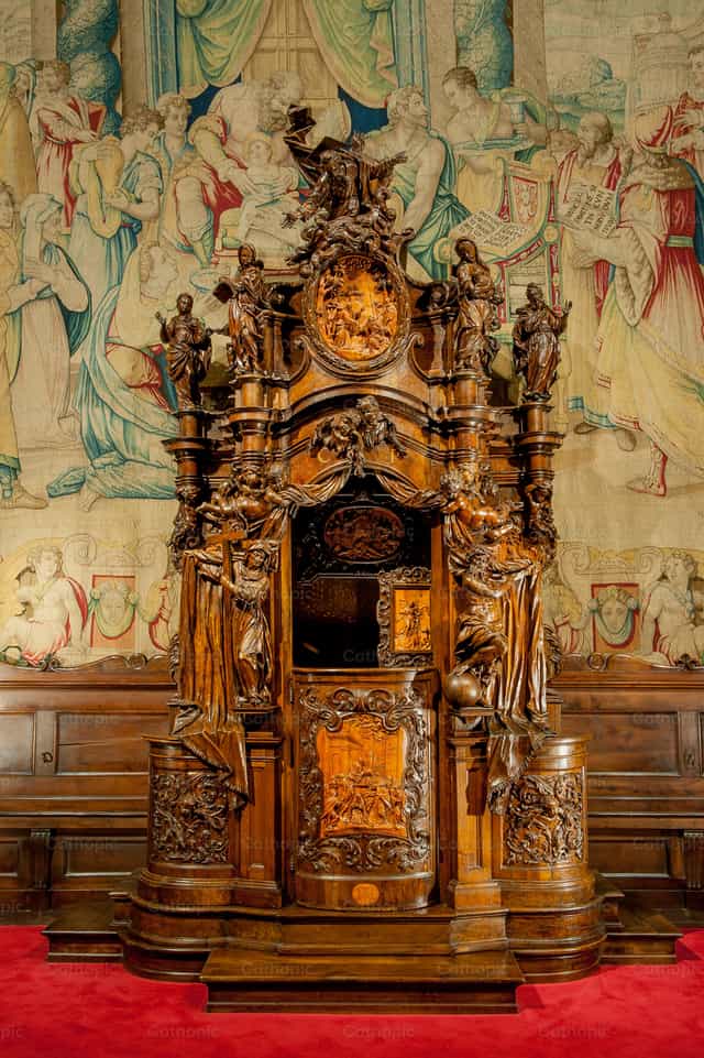 Confesionario - Banco de imágenes católicas - Fotografía por Pierluigi Palazzi