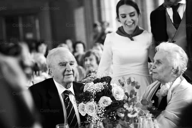 Regalo - Banco de imágenes católicas - Fotografía por Sergi Canal