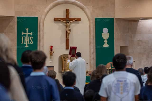 Conduis-moi, Seigneur - Images catholiques de stock - Photo de Laura Boswell