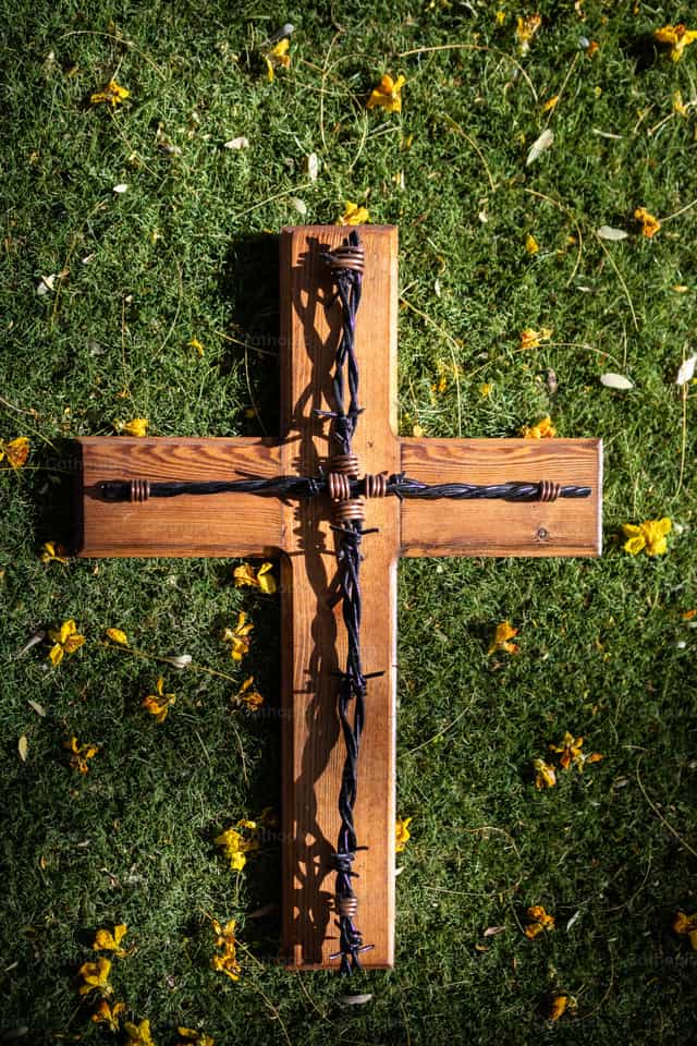 Cruz de Espinhos - Imagens católicas de stock - Foto de Laura Boswell