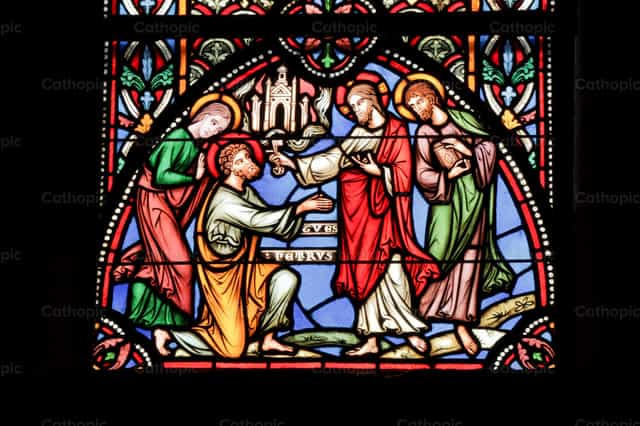 Glasfenster mit dem Heiligen Petrus - Katholische Stockfotos - Foto von encaminados vamos