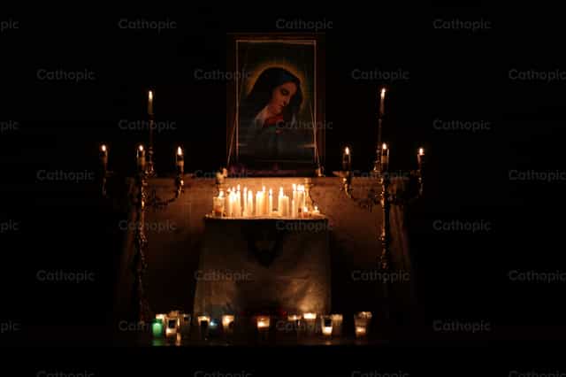 Friday of sorrows - Catholic stock images - Photo by Miguel Bautista