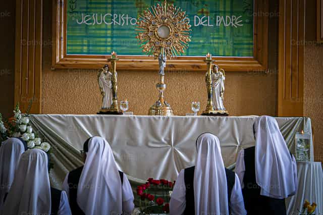 Oración - Banco de imágenes católicas