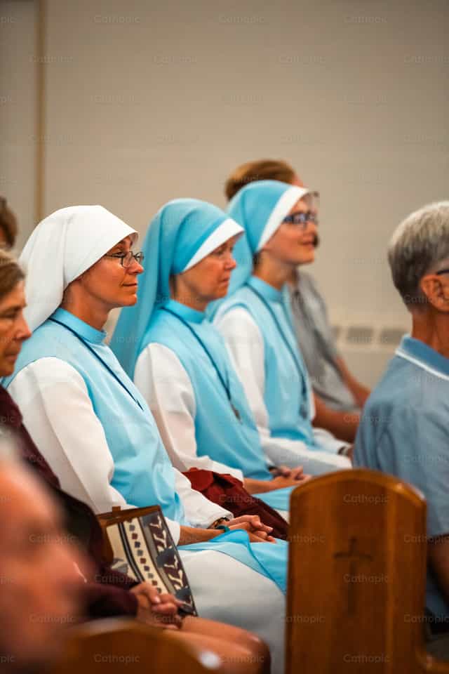 Hijas de María - Banco de imágenes católicas - Fotografía por Erick Macek