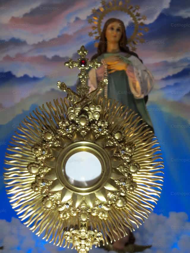 Jesus Sacramental - Imagens católicas de stock