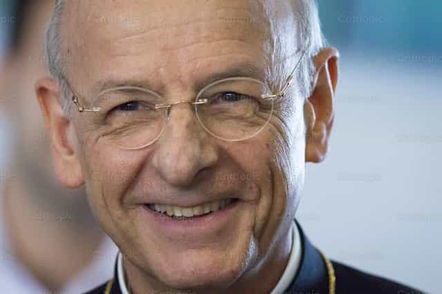 Mgr Fernando Ocariz - Images catholiques de stock - Photo de Álvaro García