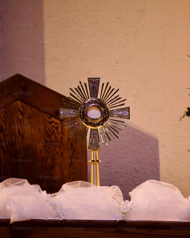Ora santa - Immagini stock cattoliche