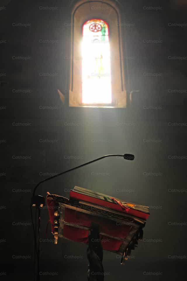 Luces bíblicas - Banco de imágenes católicas - Fotografía por Alberto Díez