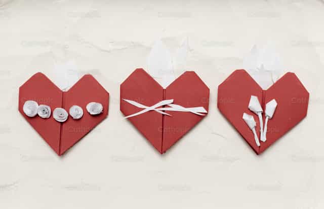 Sagrados corazones - origami - Banco de imágenes católicas