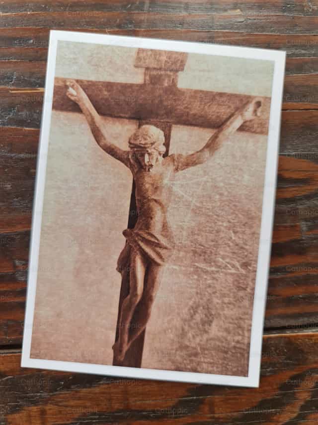 Cristo Crucificado - Banco de imágenes católicas