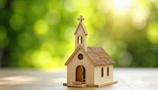 Houten kerk - Katholieke stockfoto's - Foto door Noemí Márquez