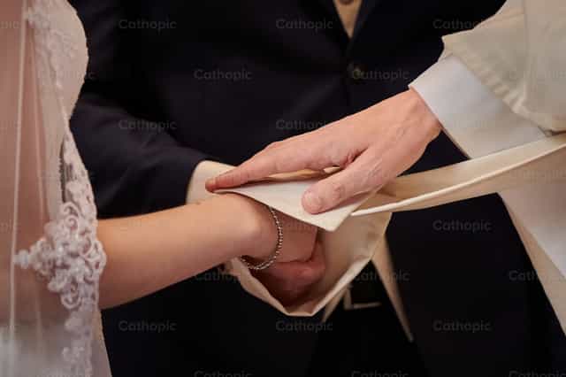 Sacramento del matrimonio - Banco de imágenes católicas - Fotografía por Wilbert Maximus