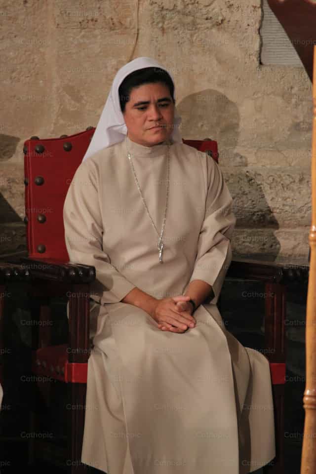기도하는 수녀 - 가톨릭 스톡 이미지 - 사진 제공 Yandry Fernández Perdomo