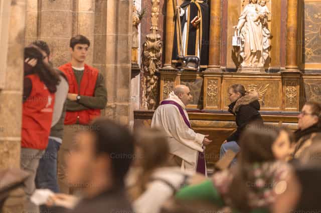 Confesión: Un Acto de Fe - Banco de imágenes católicas - Fotografía por Yandry Fernández Perdomo