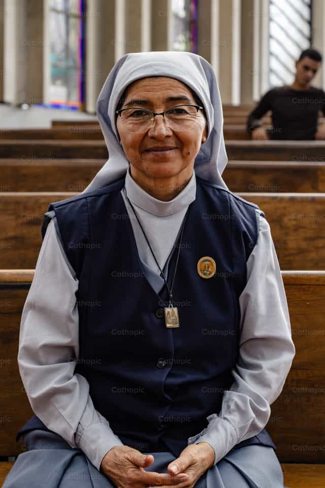 Hermana consagrada - Banco de imágenes católicas - Fotografía por Andrés José Barbera Zambrano