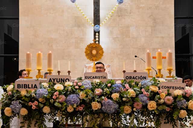 Jesús Divina Gracia - Banco de imágenes católicas - Fotografía por Enrique Casasola