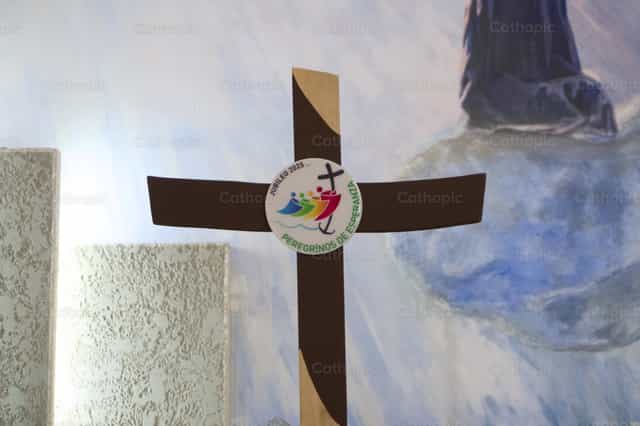 Croce dell’Anno Giubilare - Immagini stock cattoliche