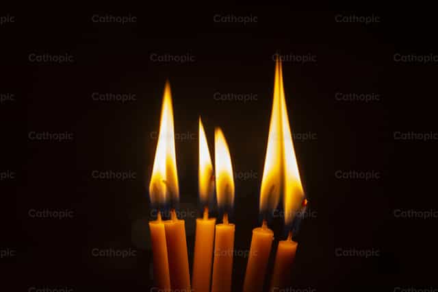 Velas - Banco de imágenes católicas - Fotografía por Titi Maciel Pérez