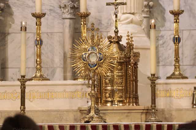 Jesus Eucharist - Catholic stock images - Photo by encaminados vamos