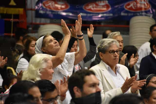 Gloria a Dios - Banco de imágenes católicas