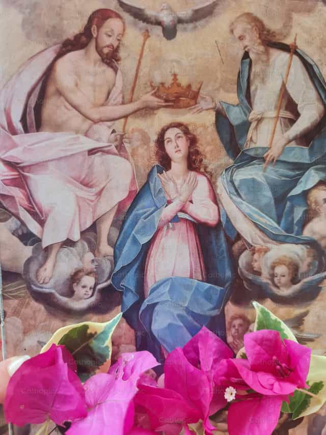 La Trinidad y la Virgen - Banco de imágenes católicas - Fotografía por Paola Rossinelli