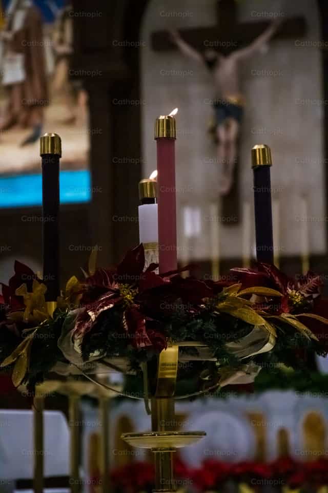 Corona de Adviento - Banco de imágenes católicas - Fotografía por Elsa Vasquez