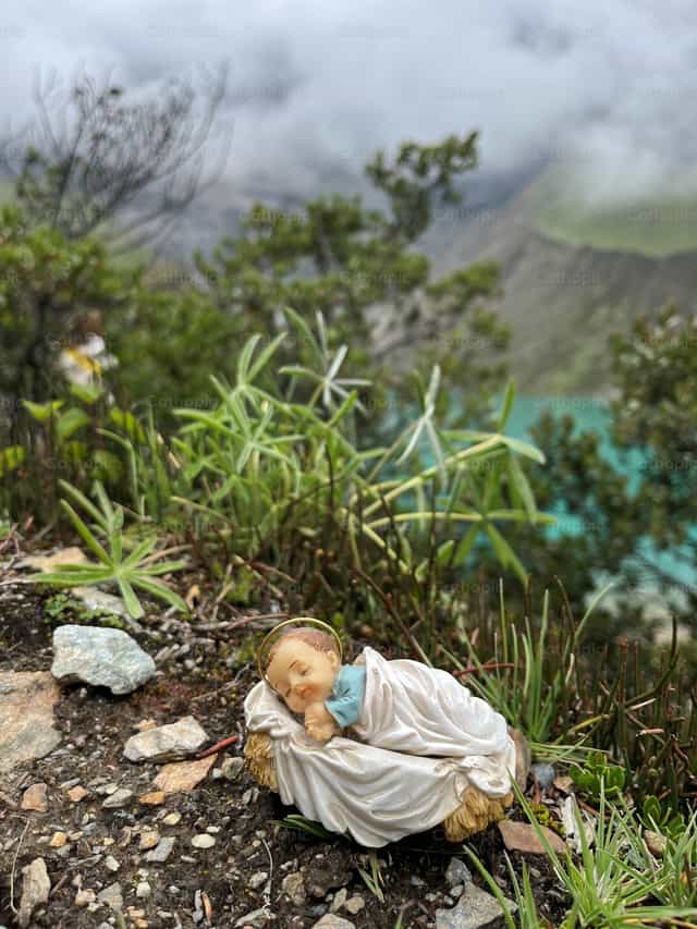 Niño Jesus dormido - Banco de imágenes católicas