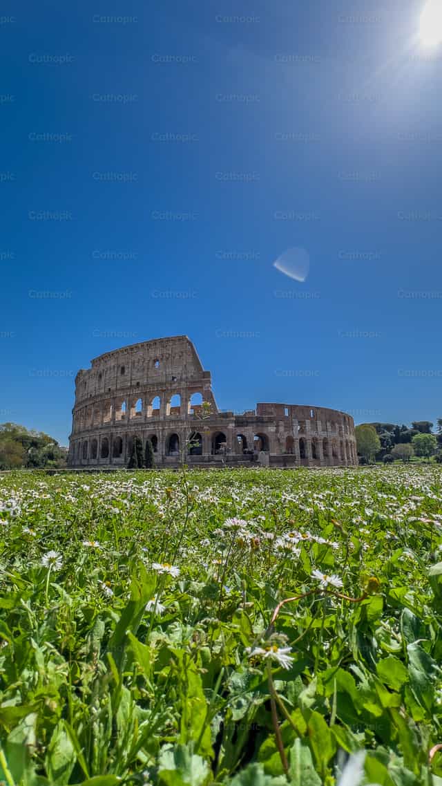 Coliseo Romano - Banco de imágenes católicas - Fotografía por Luis Ángel Espinosa, LC