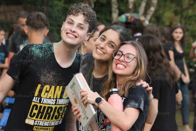 La alegria de servir a los demas - Banco de imágenes católicas - Fotografía por Thácio Leite