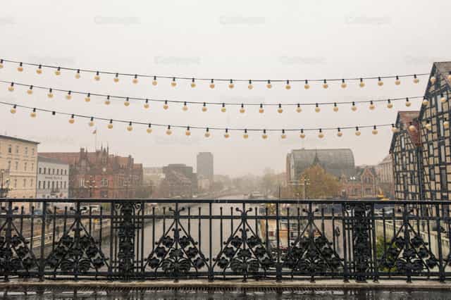 luces de Navidad - Banco de imágenes católicas - Fotografía por Lupe Belmonte