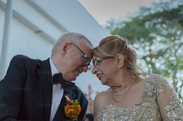 Mirada de amor - Banco de imágenes católicas - Fotografía por Sandra de Moya