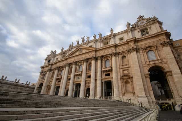 Basílica de San Pedro - Banco de imágenes católicas