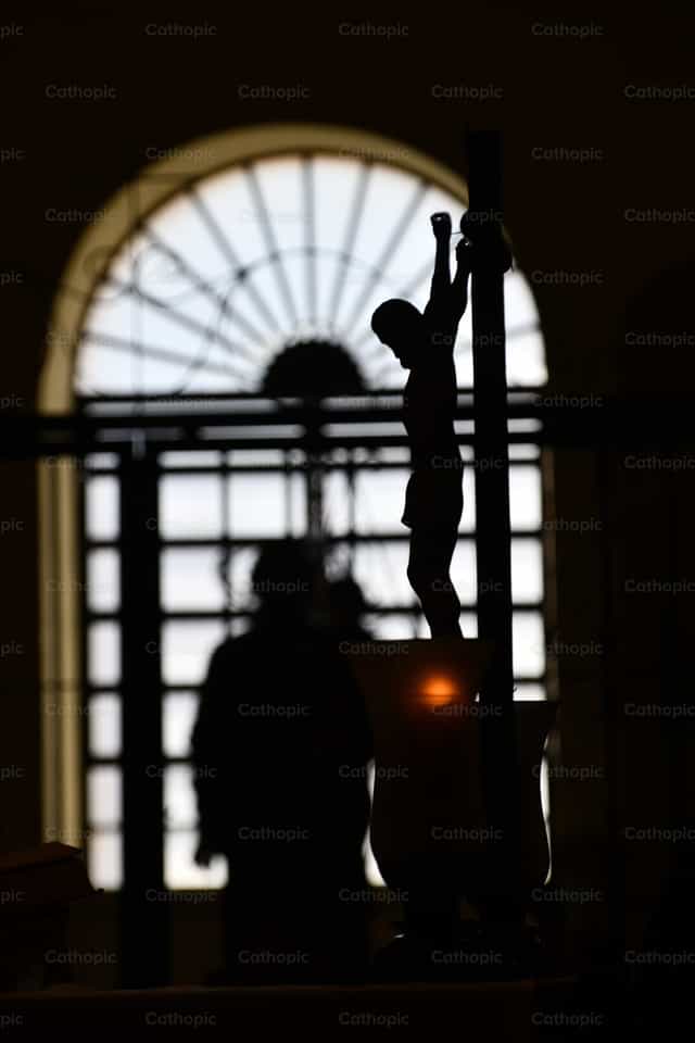 Esperando tu Misericordia - Banco de imágenes católicas
